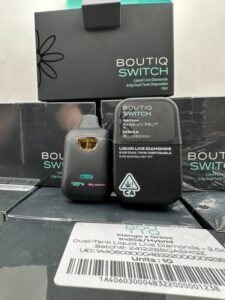 boutiq switch Sativa Passion Fruit + Indica Blueberry